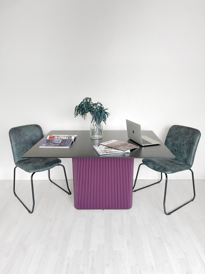 Стол El Quattro + Стулья Novella Light Стол El Quattro + Стулья Novella Light